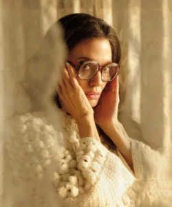 Angelina Jolie Uzun Hırka Yapılışı 1