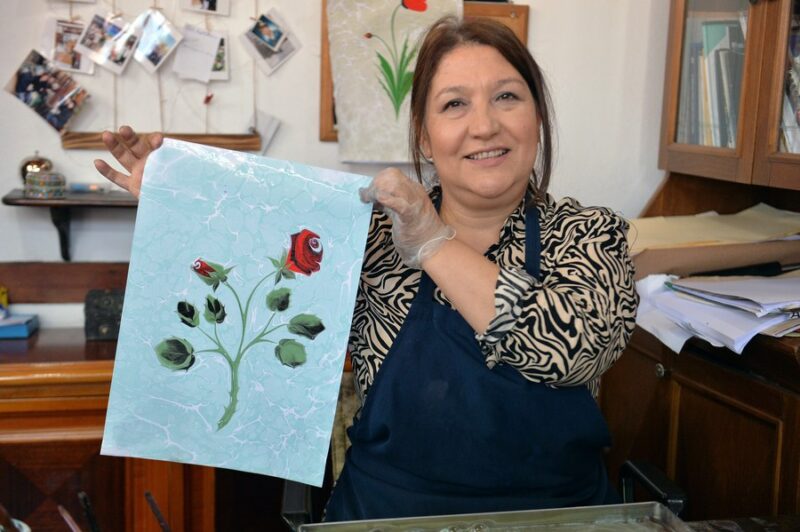 Ebru Menekşe Nasıl Yapılır? 2