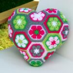 Afrika Menekşesi Kalp Yastık Yapılışı 13