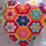 Afrika Menekşesi Kalp Yastık Yapılışı 19