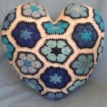 Afrika Menekşesi Kalp Yastık Yapılışı 4