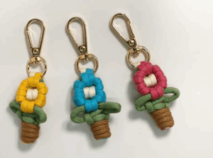 Makrome Saksıda Çiçek Anahtarlık Yapılışı 1