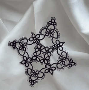 Mekik Oyası Boncuklu Kare Motif Yapılışı 4